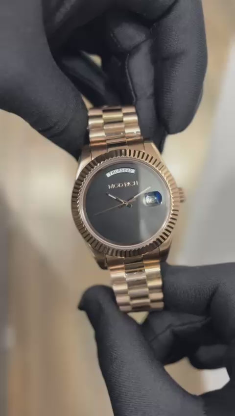 מוד דיי-דייט